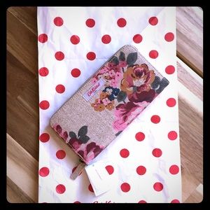 Cath Kidston Rose Continental zip wallet.